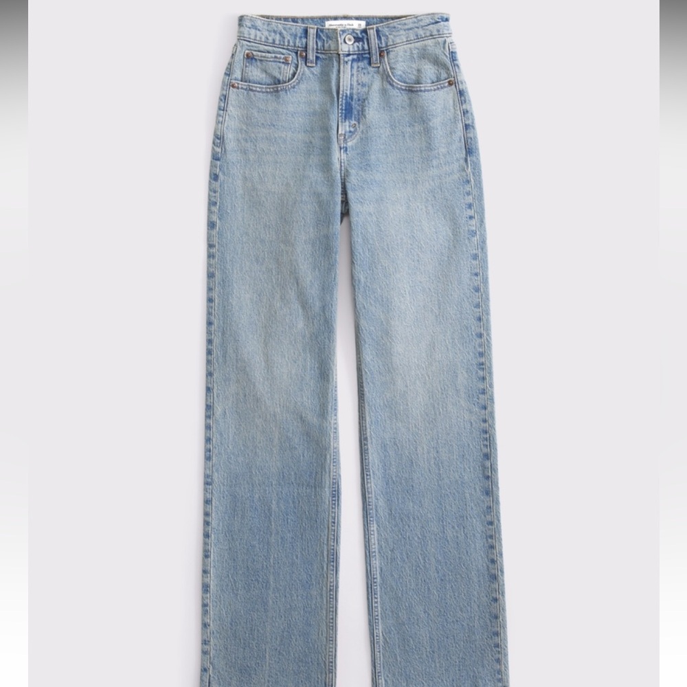 Abercrombie & Fitch 90s Relaxed Jean High Rise
